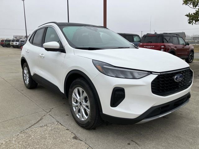 Certified 2023 Ford Escape Active w/ Tech Pack #2 image 9