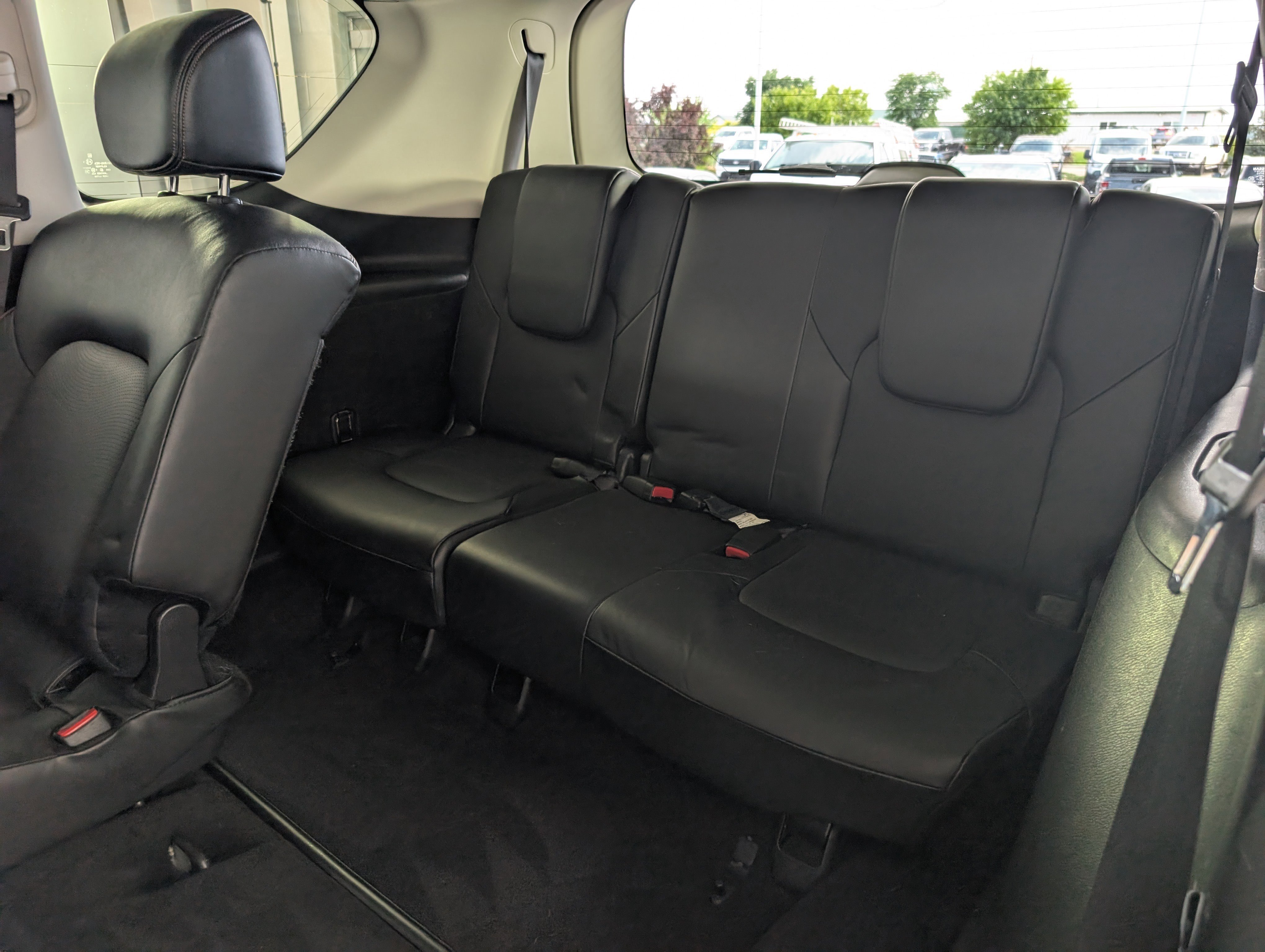 Used 2019 Nissan Armada Platinum image 16