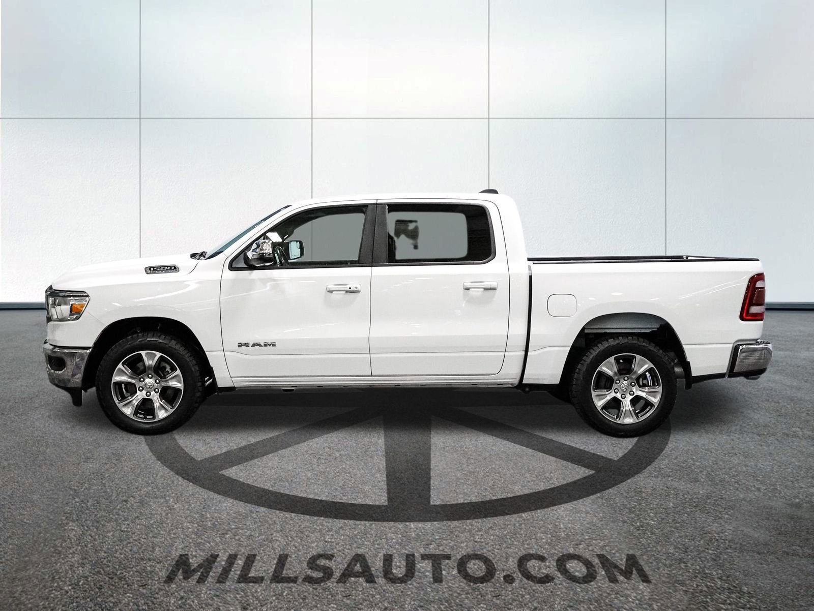 Used 2023 RAM 1500 Laramie image 9