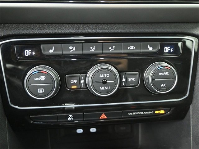 Used 2022 Volkswagen Atlas Cross Sport SE w/ Black Wheel Package image 28