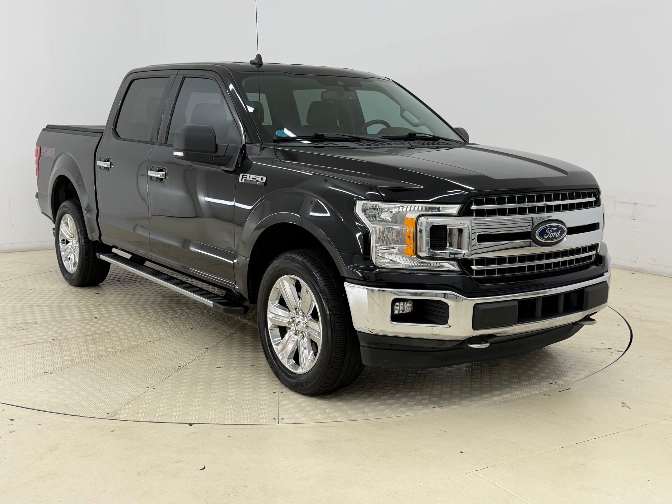 Certified 2019 Ford F150 XLT w/ Equipment Group 302A Luxury AWD/4WD image 7