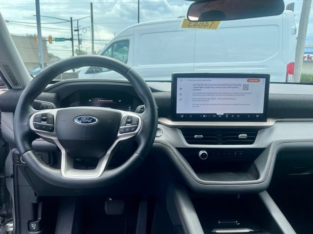 Certified 2025 Ford Explorer Active AWD/4WD image 11