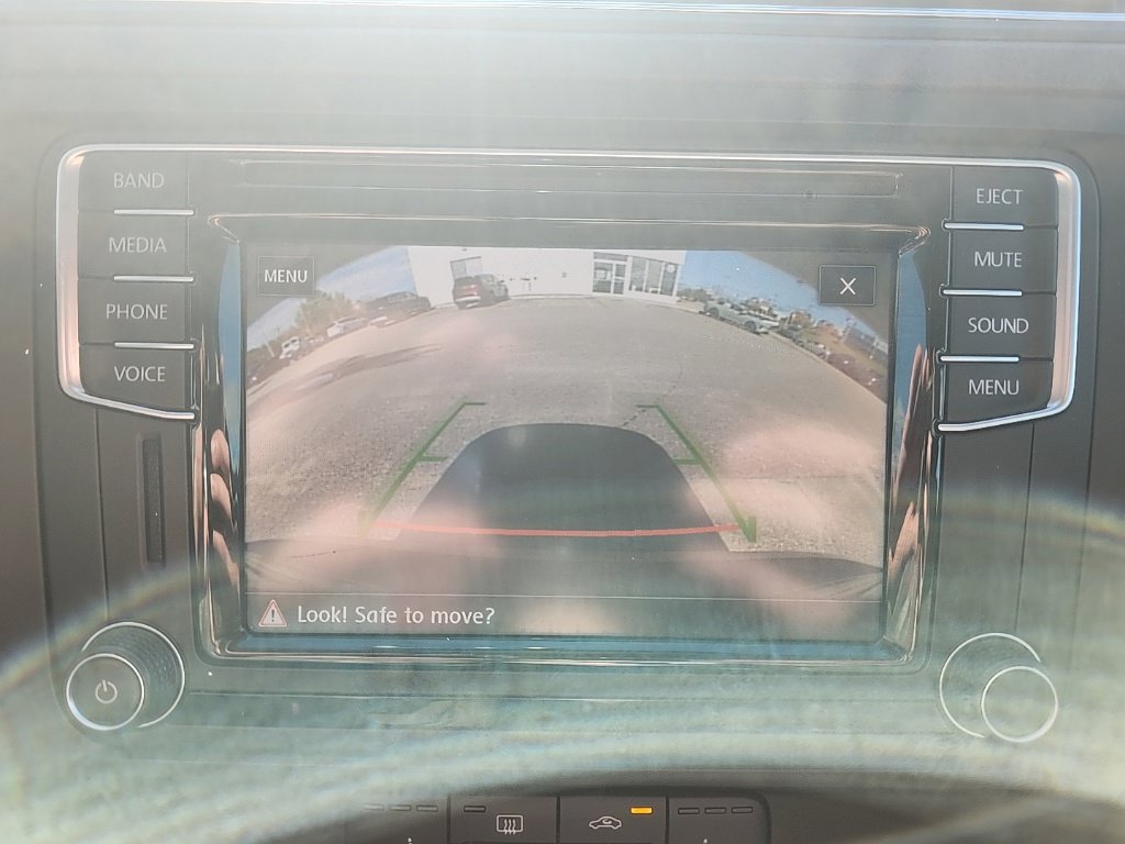 Used 2017 Volkswagen Jetta SE FWD image 17