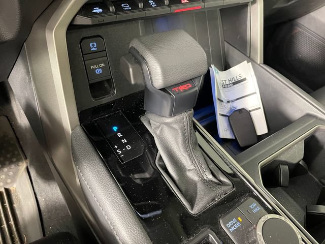 Used 2022 Toyota Tundra Limited w/ TRD Off-Road Package AWD/4WD image 9