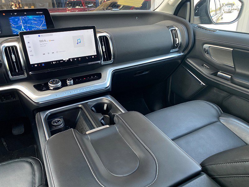 Certified 2025 Ford Expedition Max Platinum AWD/4WD image 23