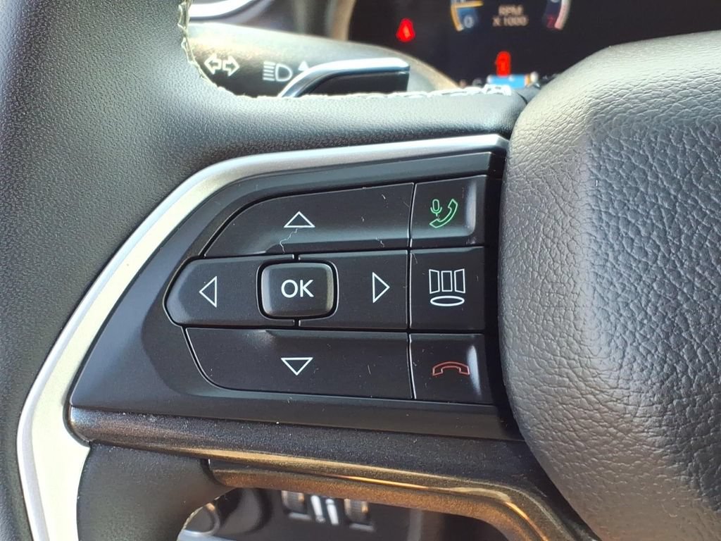 Used 2023 Jeep Grand Cherokee L Laredo w/ Trailer Tow Group (B) AWD/4WD image 26