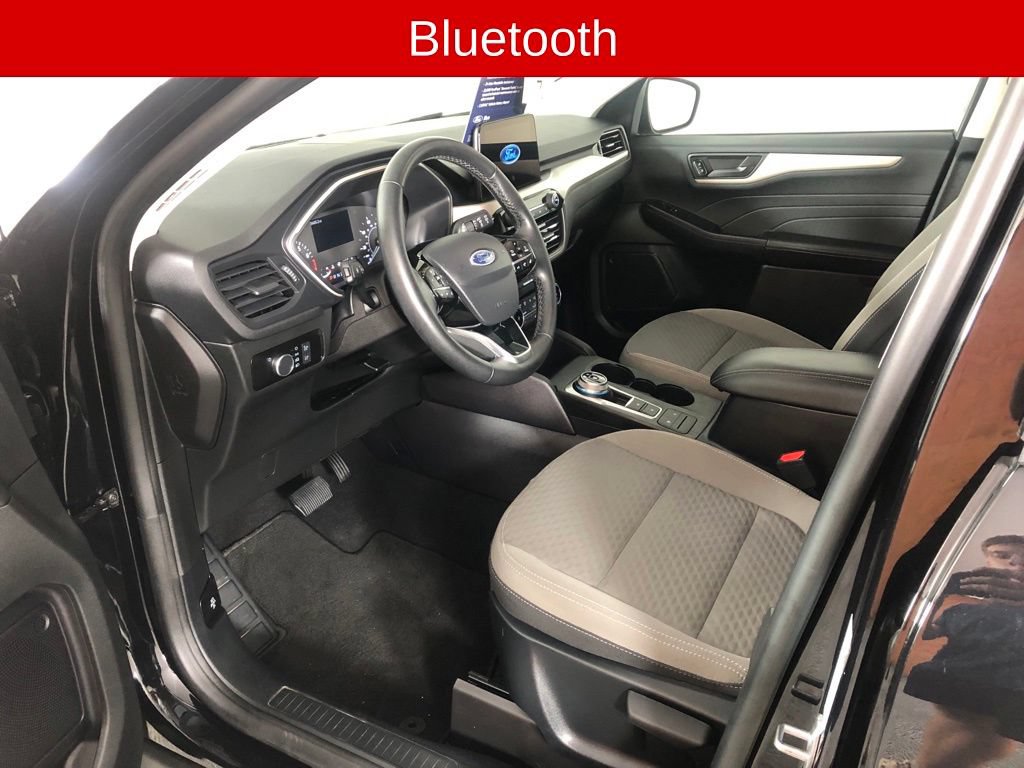 Certified 2022 Ford Escape SE w/ Cold Weather Package AWD/4WD image 8