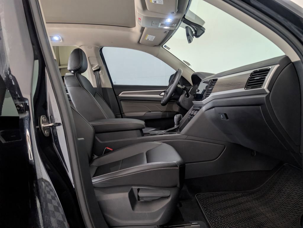 Used 2022 Volkswagen Atlas SE image 12