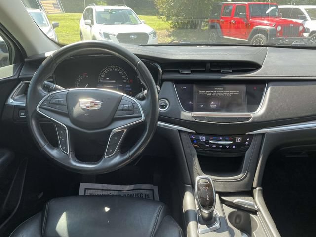Used 2018 Cadillac XT5 Premium Luxury AWD/4WD image 15