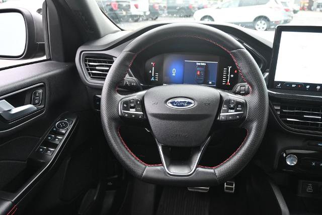 Certified 2024 Ford Escape ST-Line w/ Tech Pack #1 AWD/4WD image 31