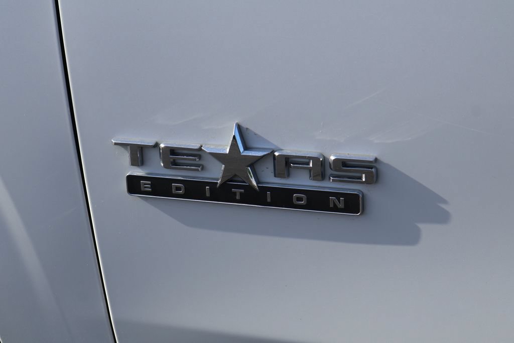Used 2023 Chevrolet Tahoe Premier RWD image 12
