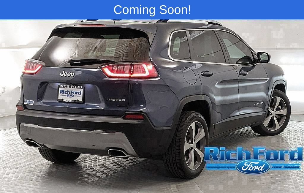 Used 2021 Jeep Cherokee Limited w/ Elite Package FWD image 3