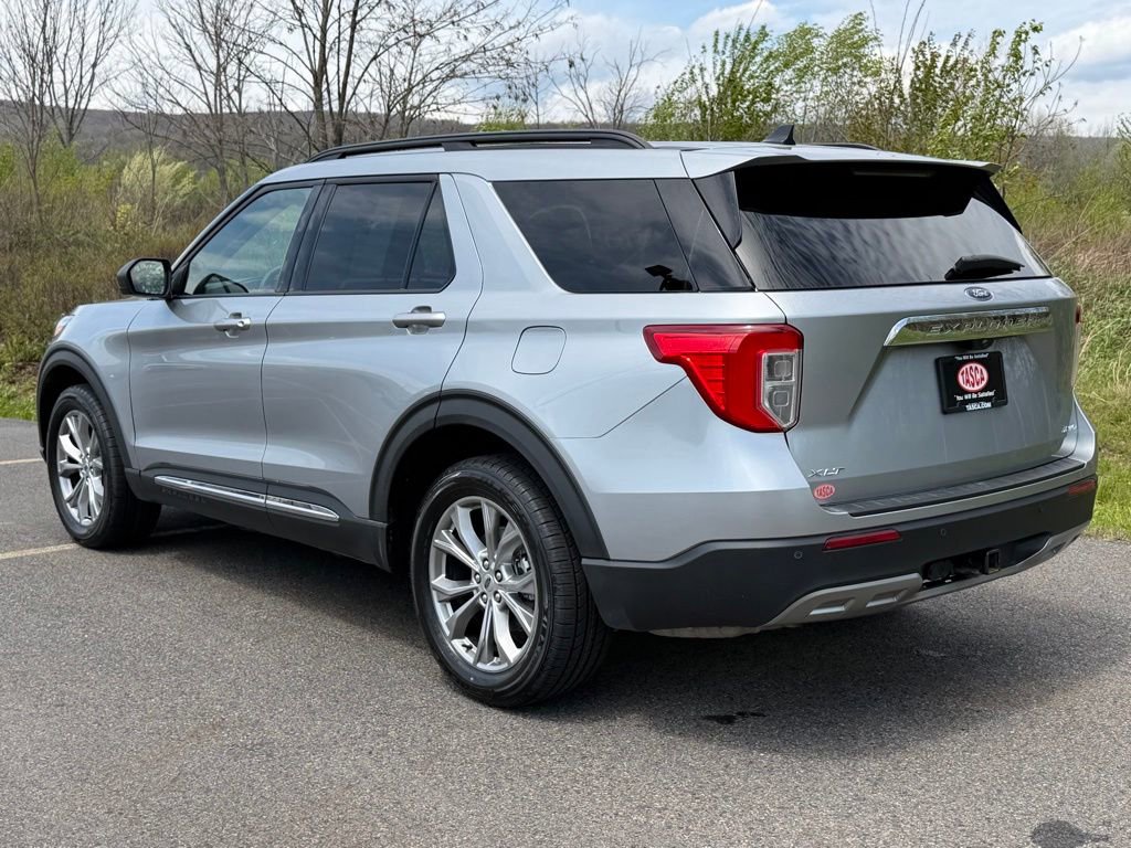 Certified 2023 Ford Explorer XLT w/ Equipment Group 202A AWD/4WD image 30