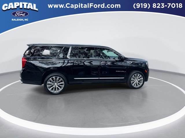 Used 2021 GMC Yukon XL Denali w/ Denali Premium Package image 9