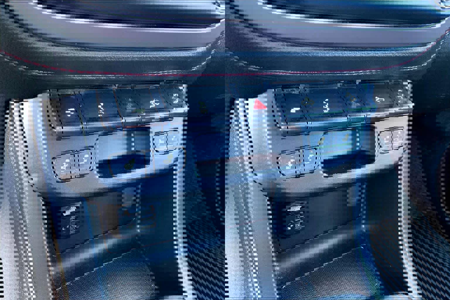 Used 2019 GMC Canyon All Terrain w/ Trailering Package image 28