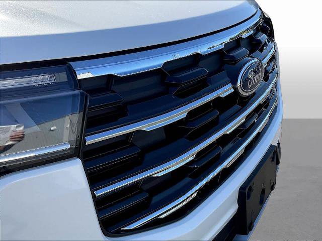 Certified 2025 Ford Explorer Active w/ Active Comfort Package AWD/4WD image 36