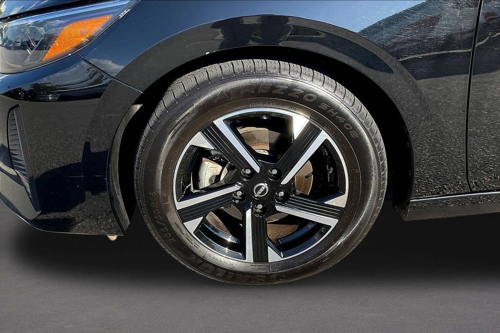 Used 2024 Nissan Sentra SV FWD image 33