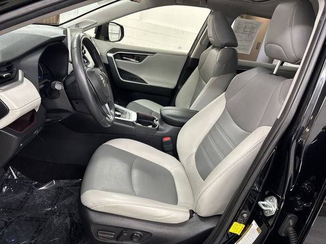 Used 2020 Toyota RAV4 Limited w/ All Weather Liner Package image 3