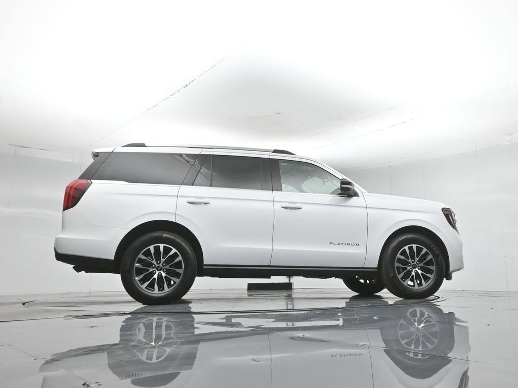 Certified 2025 Ford Expedition Platinum AWD/4WD image 8