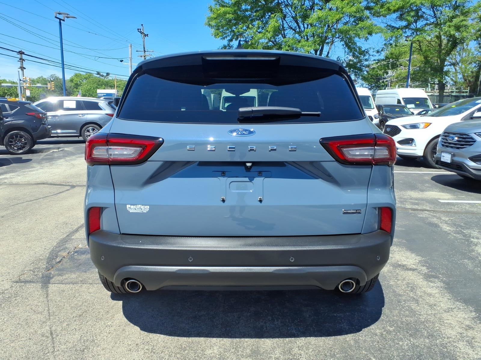 Certified 2025 Ford Escape ST-Line Select w/ Tech Pack #1 AWD/4WD image 5