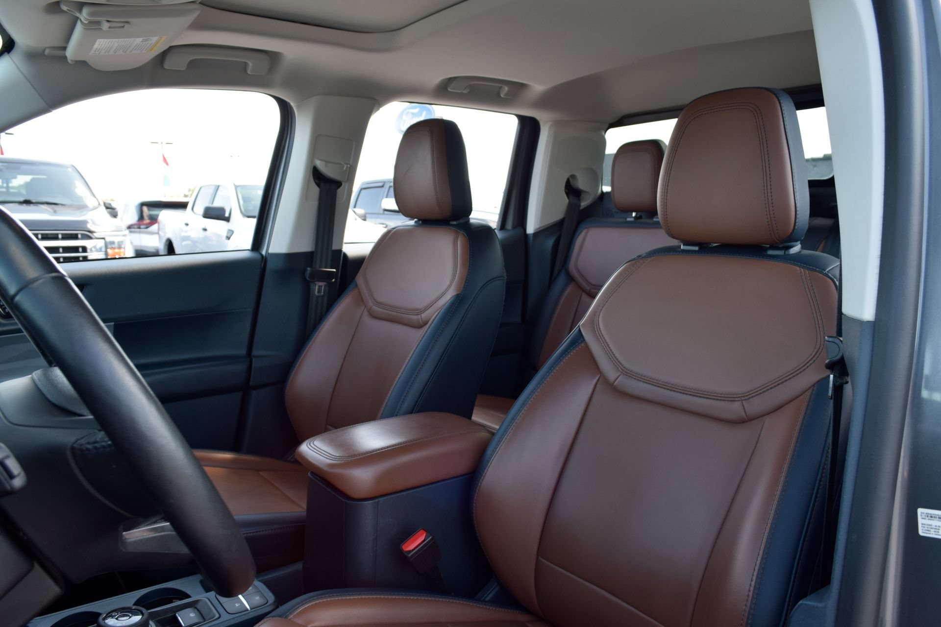 Certified 2022 Ford Maverick Lariat w/ Lariat Luxury Package FWD image 16