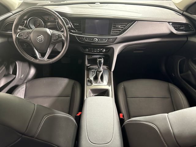 Used 2018 Buick Regal Essence w/ Driver Confidence Package #1 AWD/4WD image 19