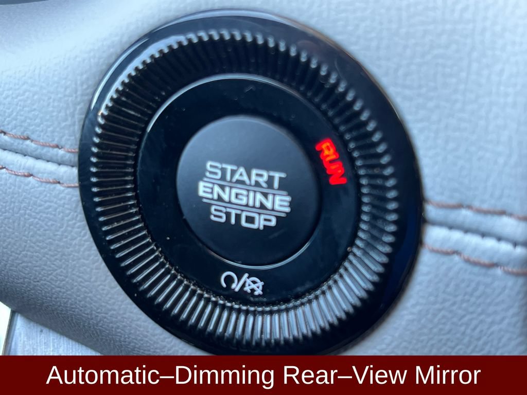 Used 2025 Jeep Compass Limited AWD/4WD image 9