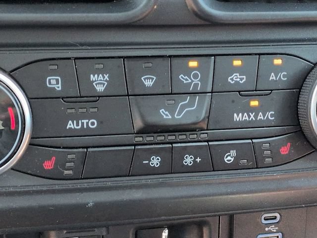 Certified 2024 Ford Maverick Lariat FWD image 31