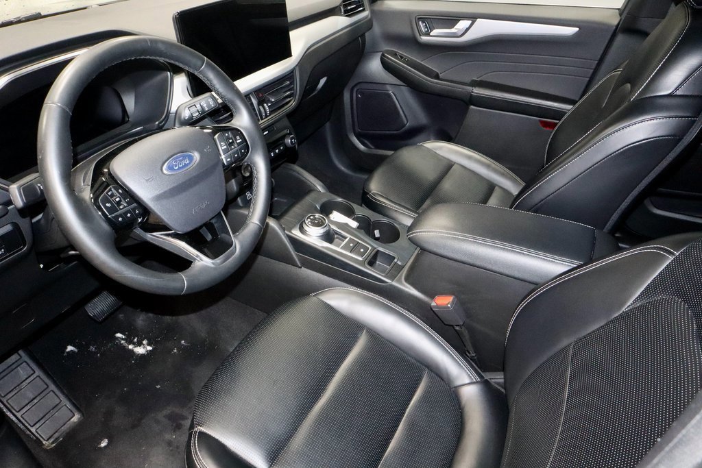 Certified 2024 Ford Escape Platinum image 24