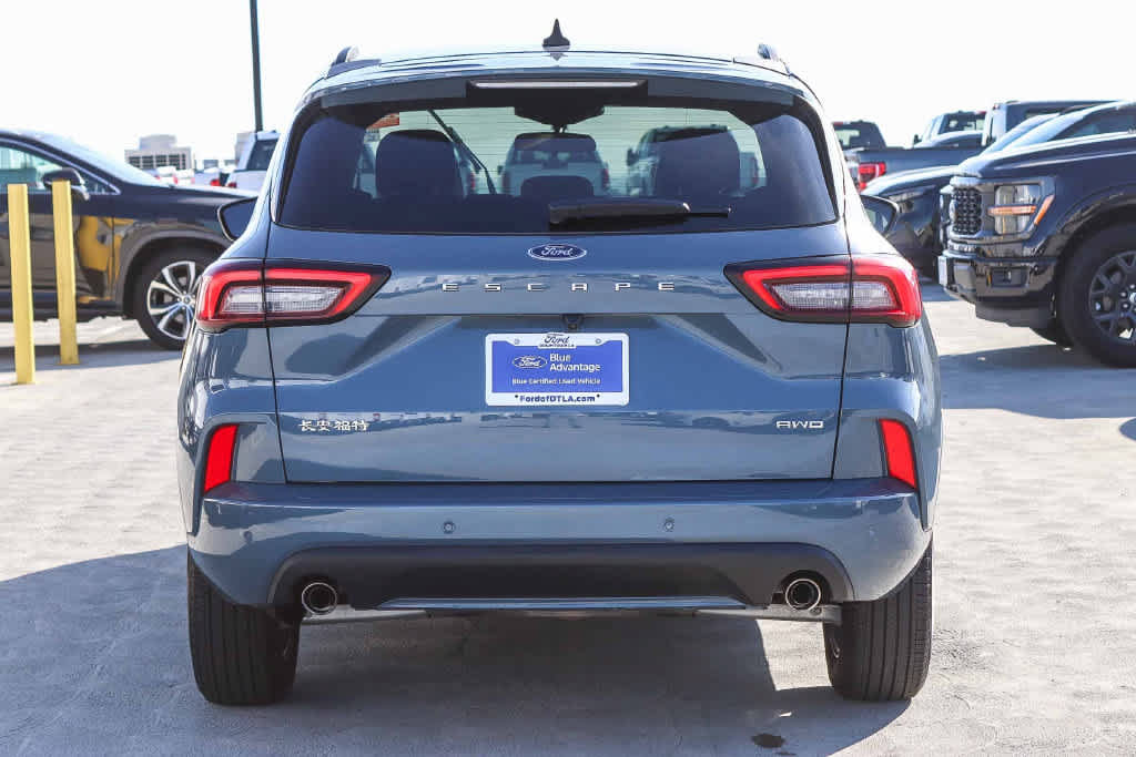 Certified 2023 Ford Escape ST-Line Select w/ Tech Pack #2 AWD/4WD image 5