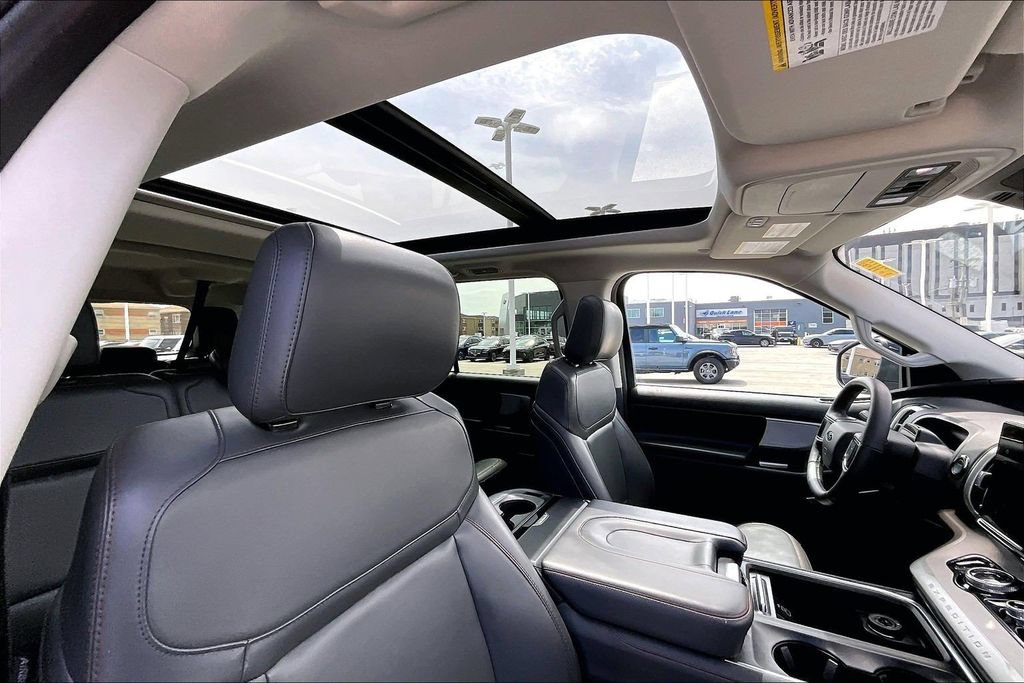 Certified 2025 Ford Expedition Max Active AWD/4WD image 21