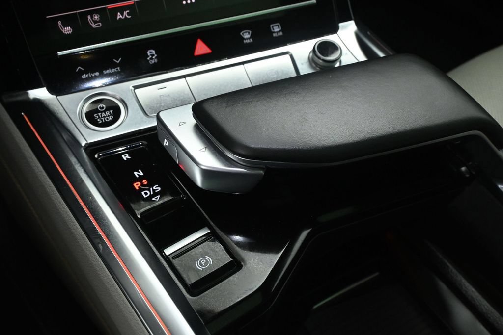 Used 2022 Audi e-tron Chronos w/ Chronos Package AWD/4WD image 18