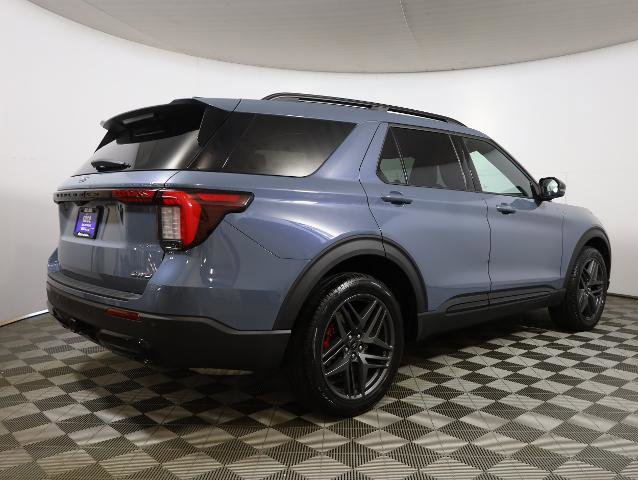 Certified 2025 Ford Explorer ST-Line w/ ST-Line Street Pack AWD/4WD image 5