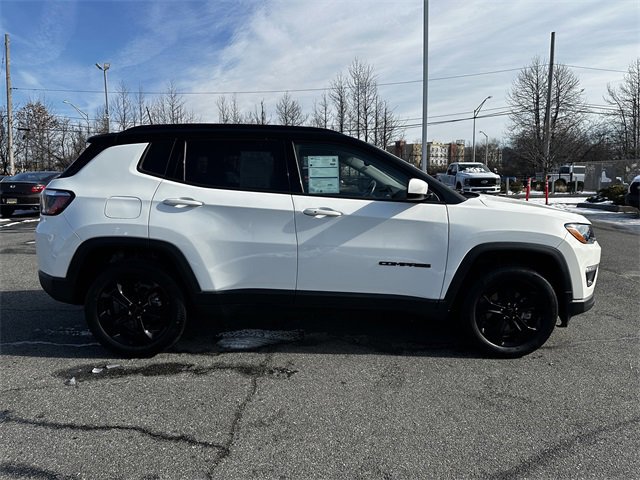 Used 2020 Jeep Compass Latitude image 6