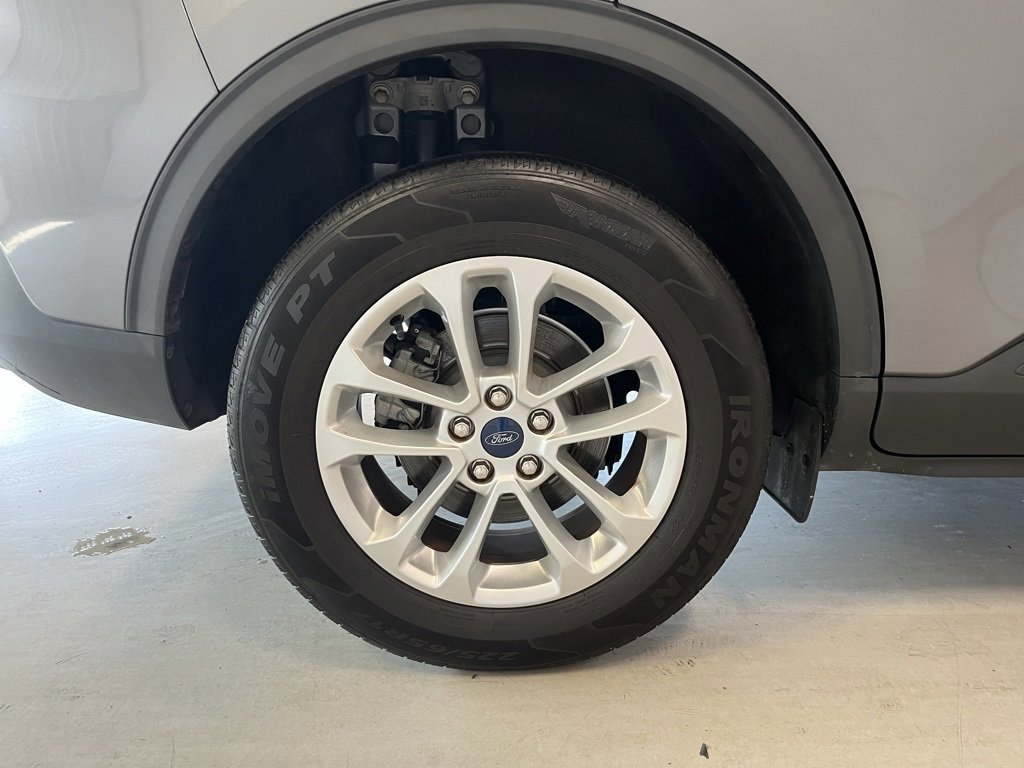 Certified 2022 Ford Escape SE image 11