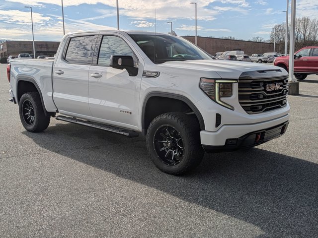 Used 2022 GMC Sierra 1500 AT4 w/ AT4 Preferred Package image 1