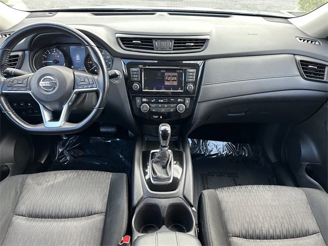 Used 2020 Nissan Rogue SV image 16