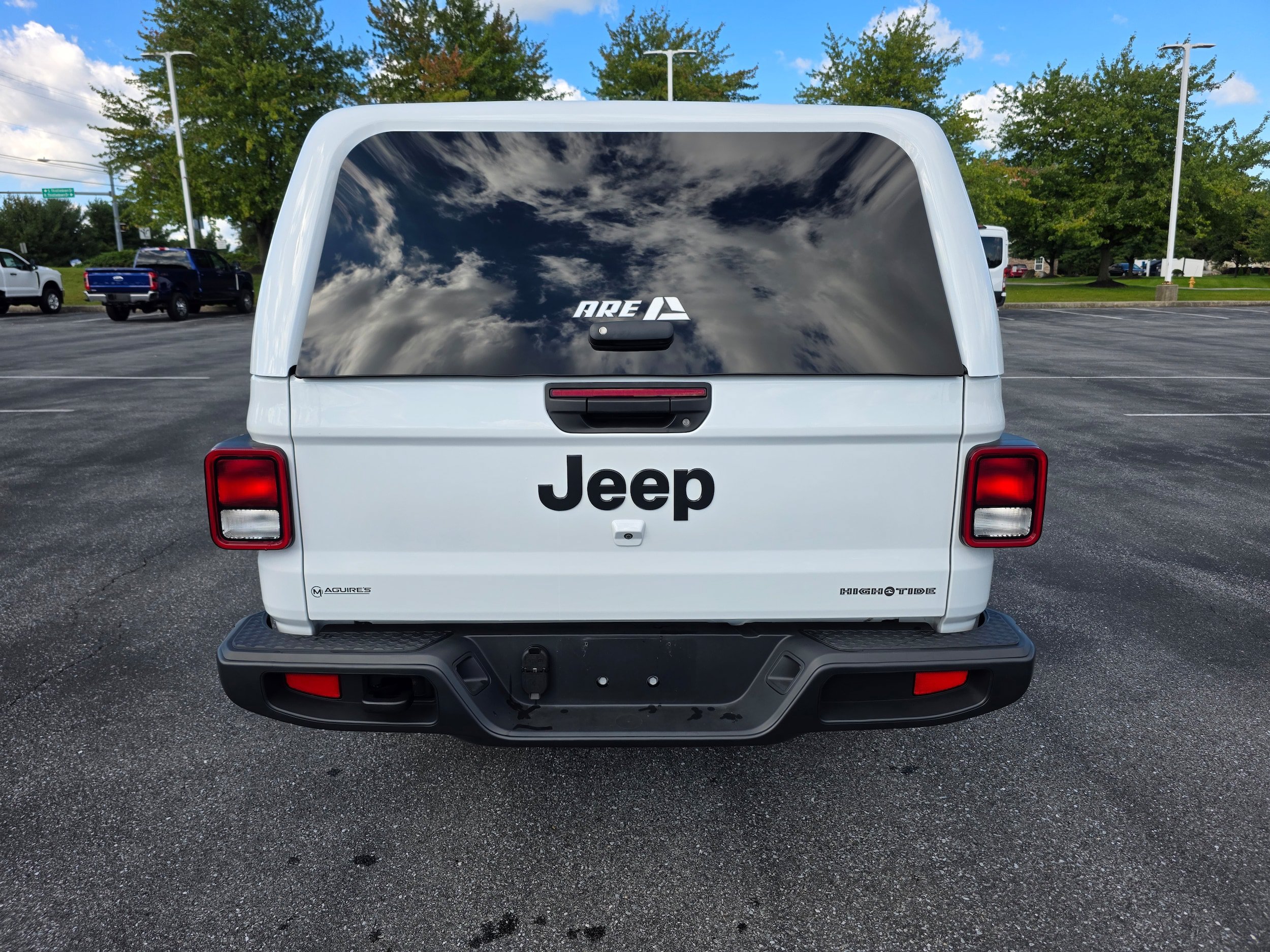 Used 2025 Jeep Gladiator Sport AWD/4WD image 4