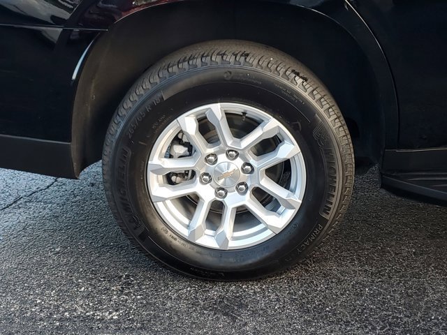 Used 2025 Chevrolet Tahoe LT image 7