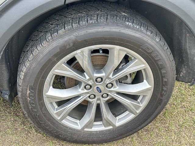 Certified 2023 Ford Explorer Limited w/ Equipment Group 301A image 15