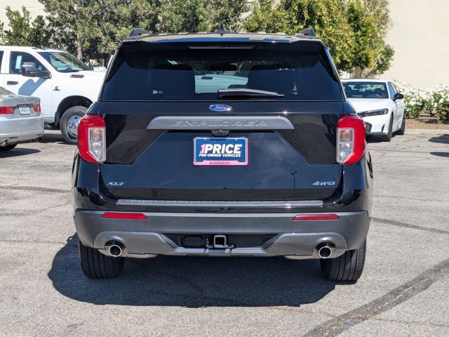 Certified 2023 Ford Explorer XLT w/ Equipment Group 202A AWD/4WD image 4