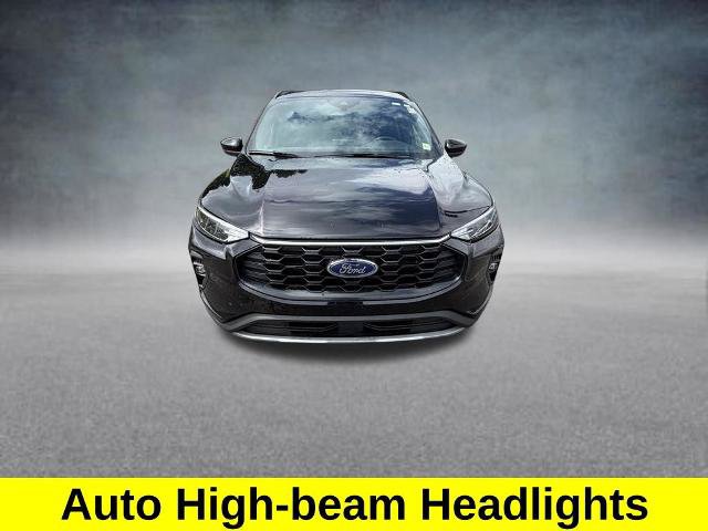 Certified 2025 Ford Escape ST-Line Select AWD/4WD image 9