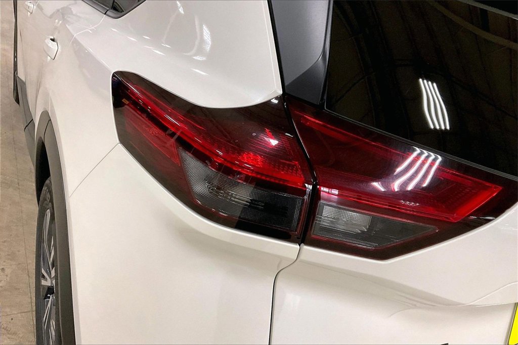 Used 2023 Nissan Rogue SV w/ SV Premium B Package image 28