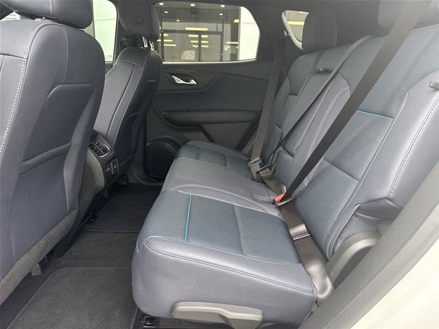 Used 2023 Chevrolet Blazer RS w/ Driver Confidence II Package FWD image 5