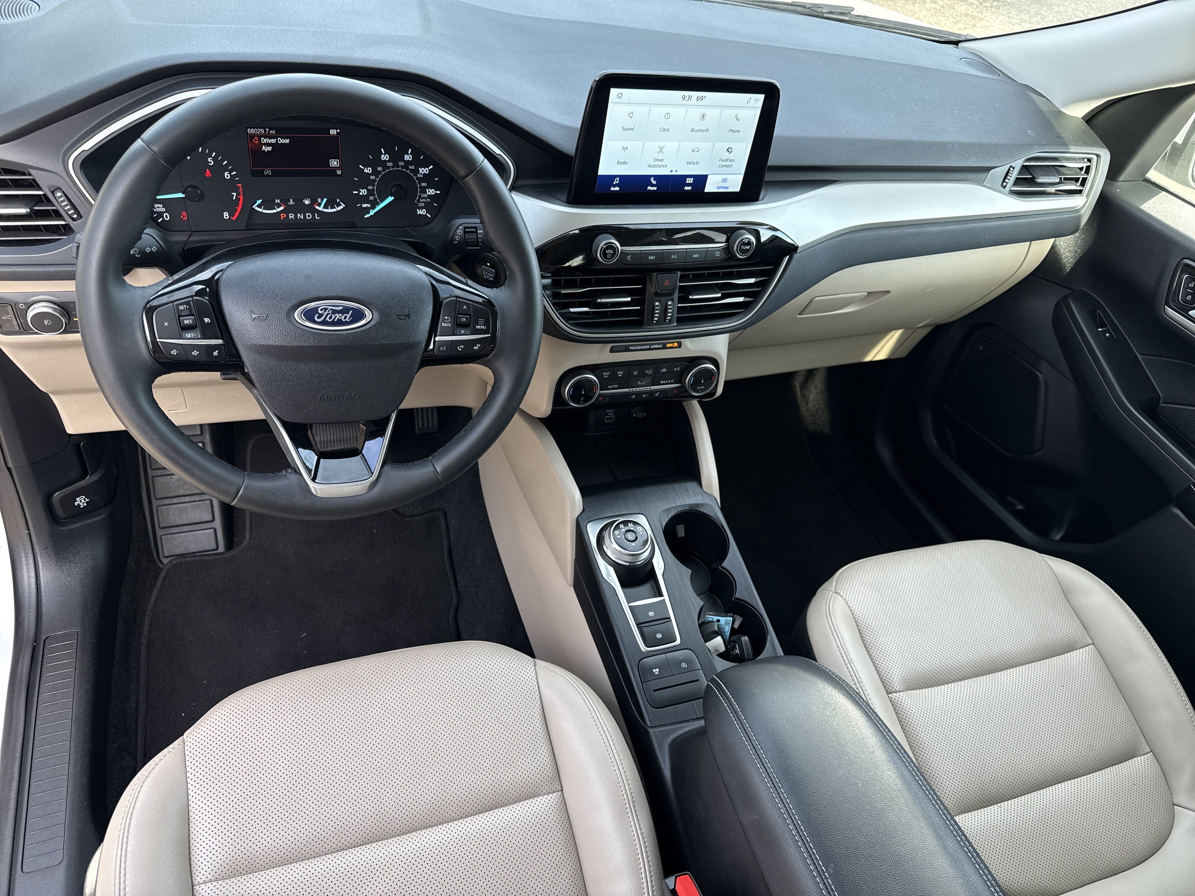Certified 2022 Ford Escape SEL AWD/4WD image 16
