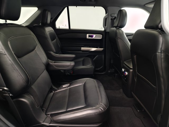Certified 2022 Ford Explorer Limited w/ Equipment Group 301A AWD/4WD image 33