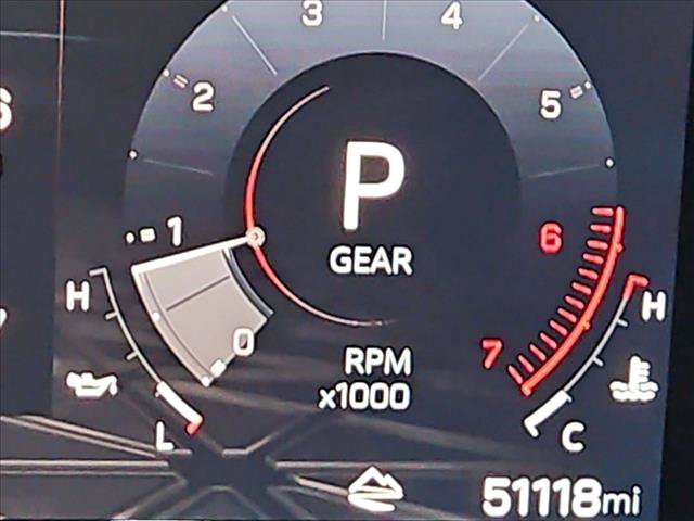 Used 2025 GMC Canyon Denali AWD/4WD image 11