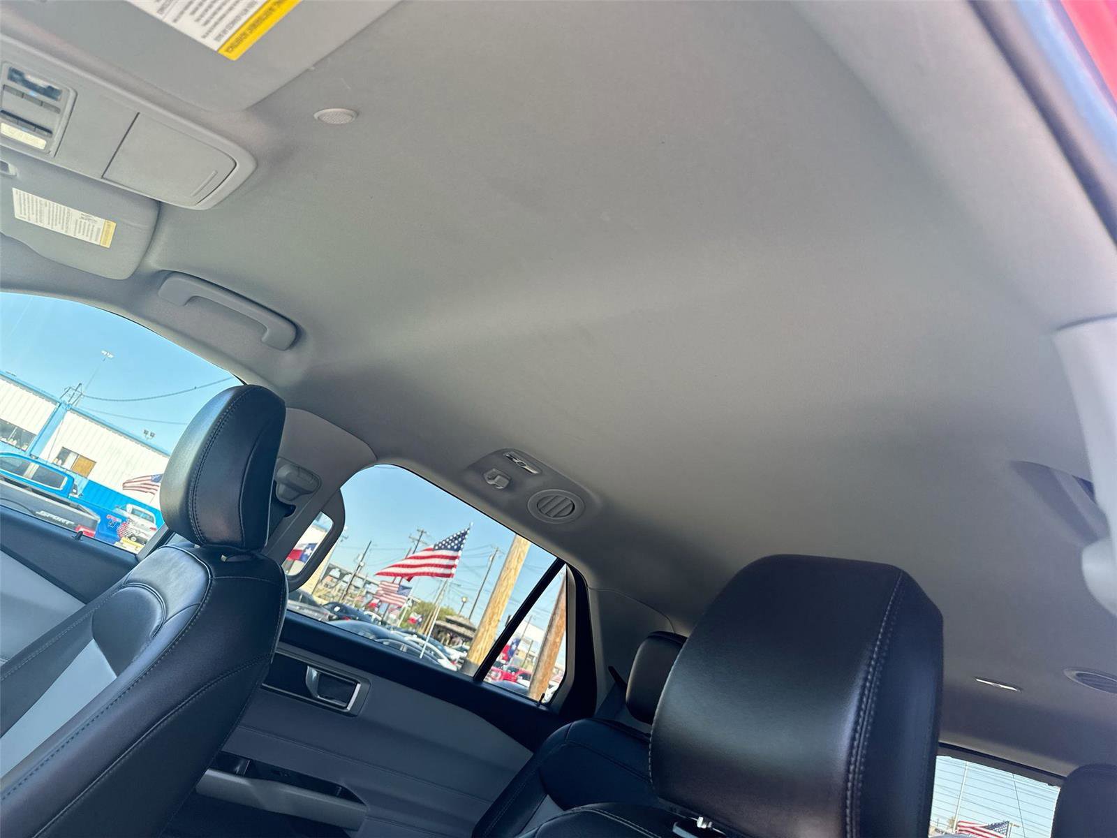 Certified 2024 Ford Explorer XLT w/ Equipment Group 202A image 17