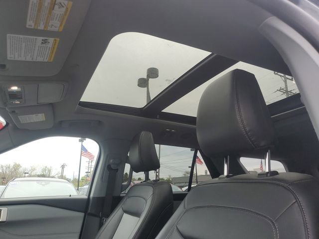 Certified 2023 Ford Explorer XLT w/ Equipment Group 202A AWD/4WD image 15