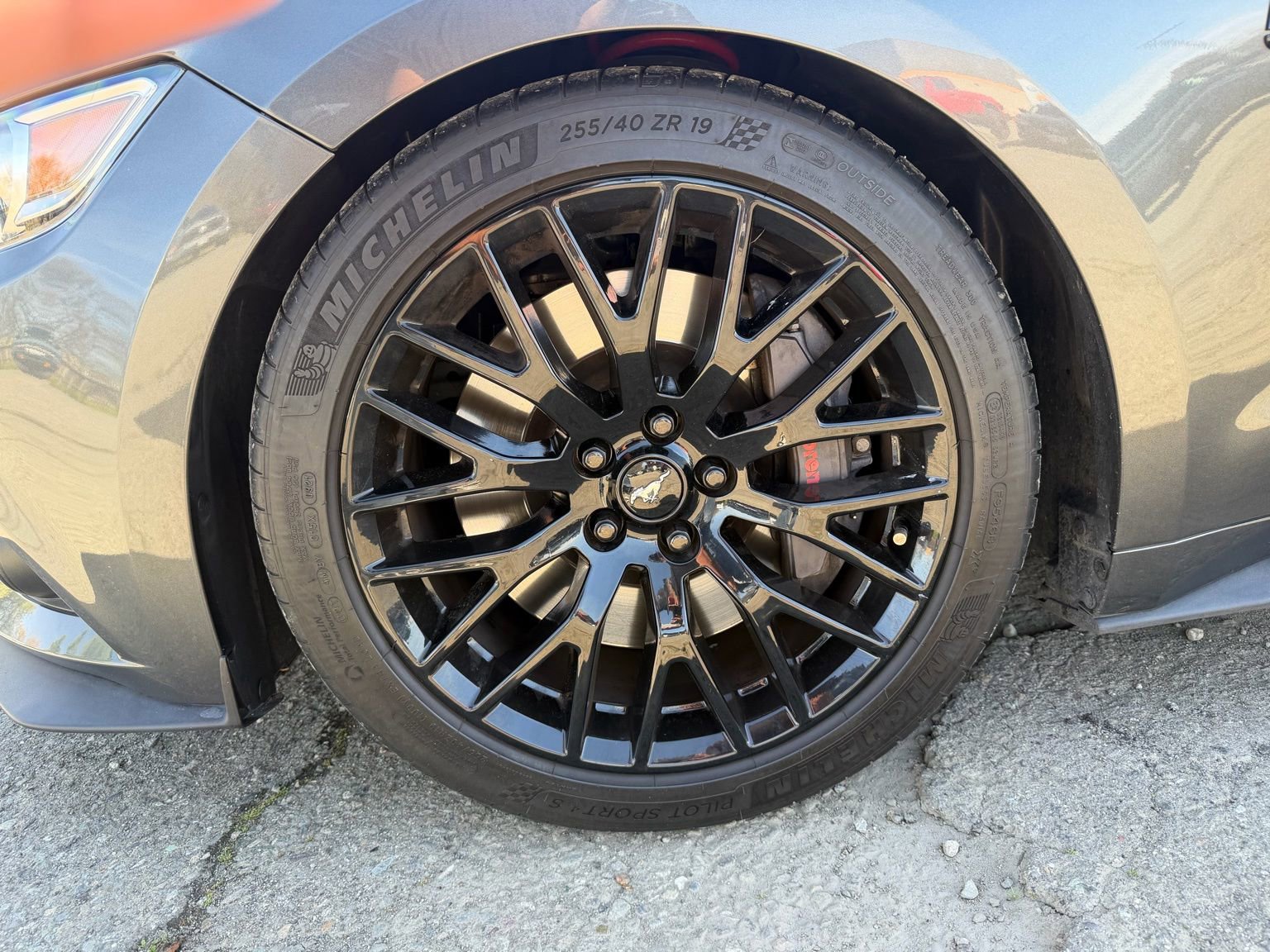 Certified 2017 Ford Mustang GT Premium w/ GT Performance Package image 9